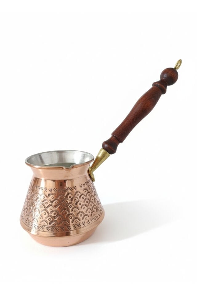 Bakır Zımbalı Cezve (Ahşap Kulplu 4 Kişilik) Metalik