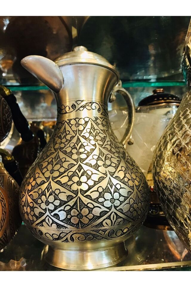 Bakır Özel Tasarım Oyma Kapaklı Sürahi Bakır